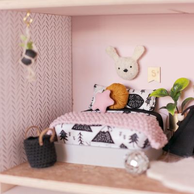 Dollhouse bedroom set