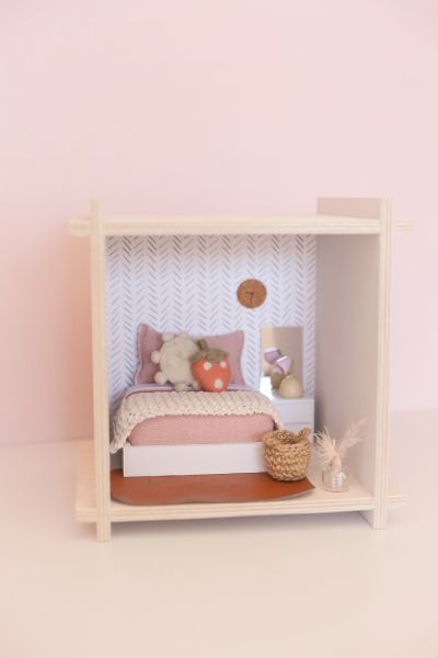 Light pink bedroom set