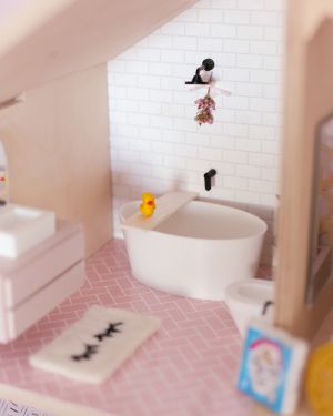 Scandinavian style dollhouse bath tub (multiple colours)