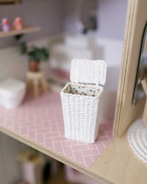 Dollhouse miniature basket laundry baskets