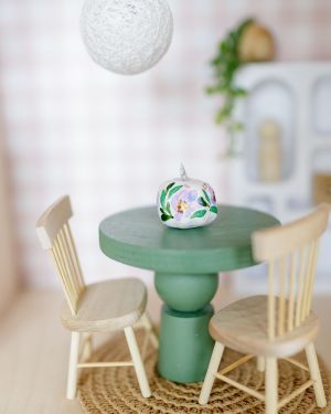 Limited Edition Dollhouse Round Dining room table
